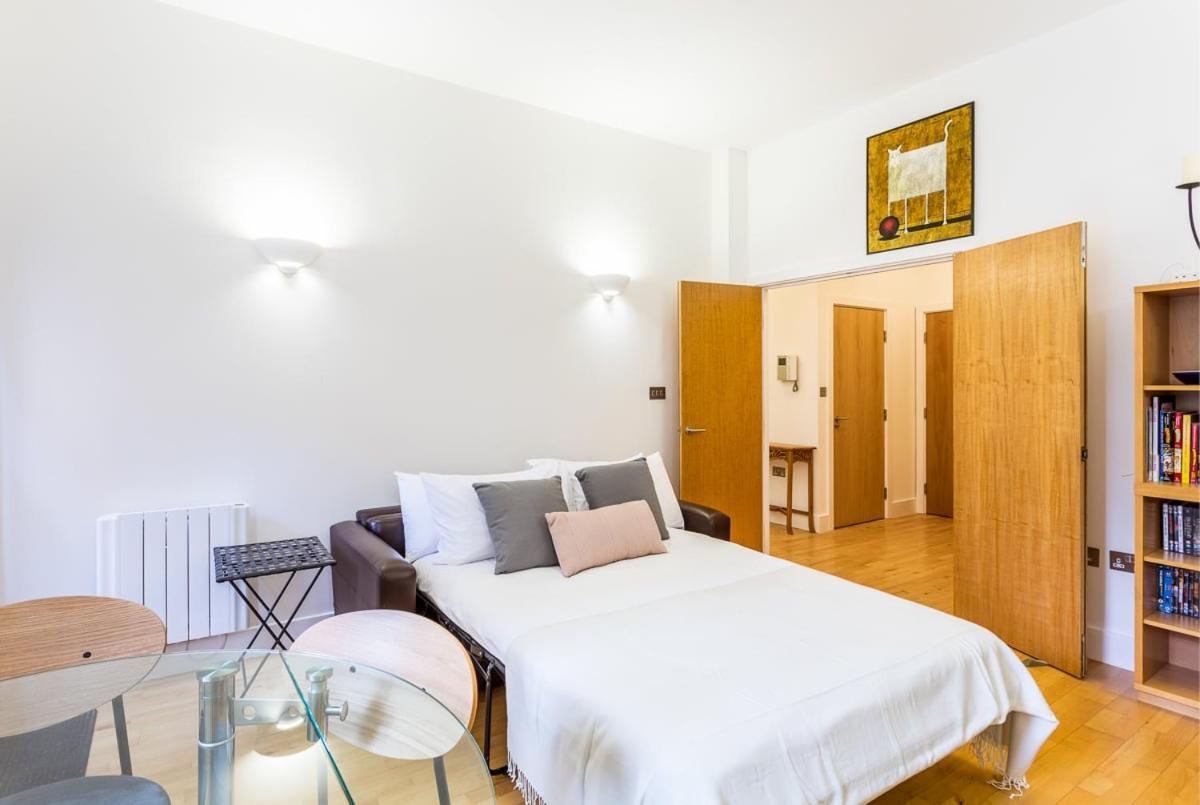 Bright & Comfortable Angel Apartment London Exterior photo